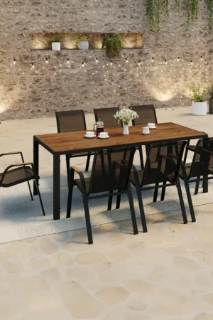 Offre Spéciale Salon de jardin avec plateau effet bois et chaises empilables noir et bois