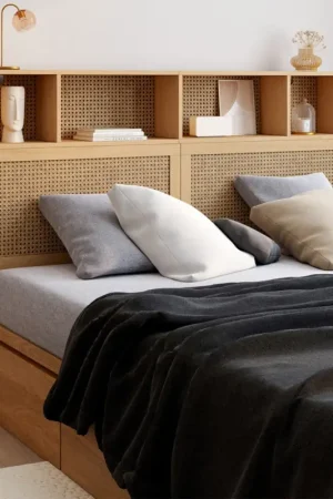 Tête de lit 145 cm en cannage avec rangements fermés et niches Quantité Limitée
