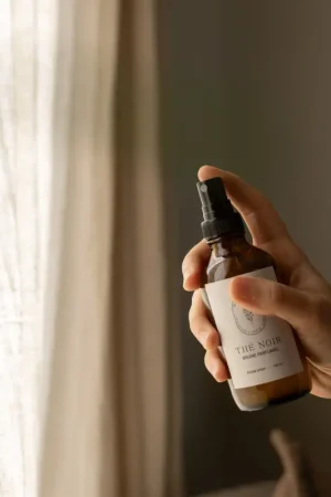 THÉ NOIR Bruine parfumée Commander Maintenant