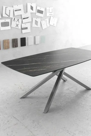 Table-à-mangerEdge forme Boot 200x100cm Laminam® céramique marron pieds milieu croisé argent Seulement Aujourd'hui