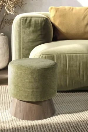 Pouf rond en tissu vert et pied bois CASTILLE Nouveauté